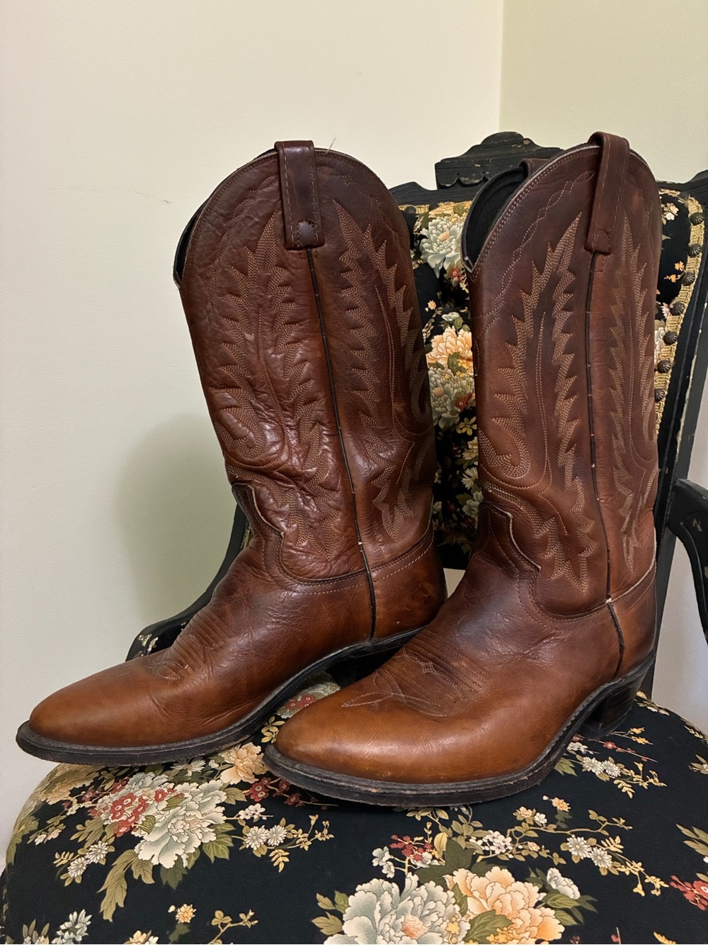 Vintage Dan Post Brown Leather Embroidered Roper Boots